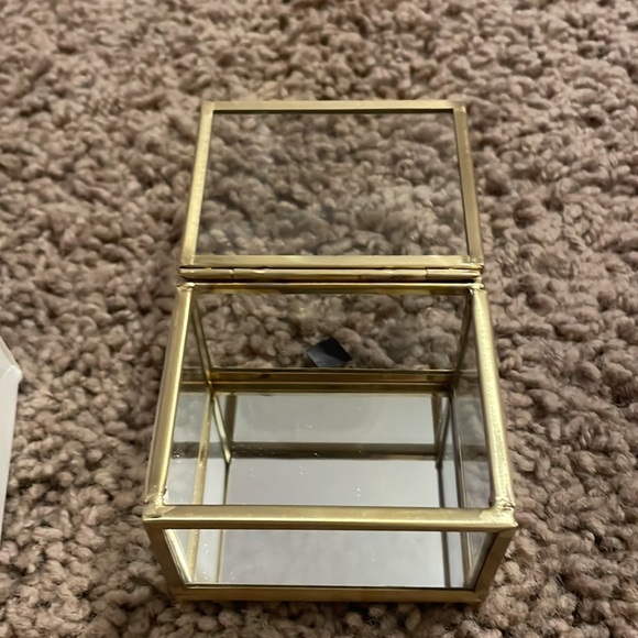 New in Box ettika mini ring box - Picture 6 of 6